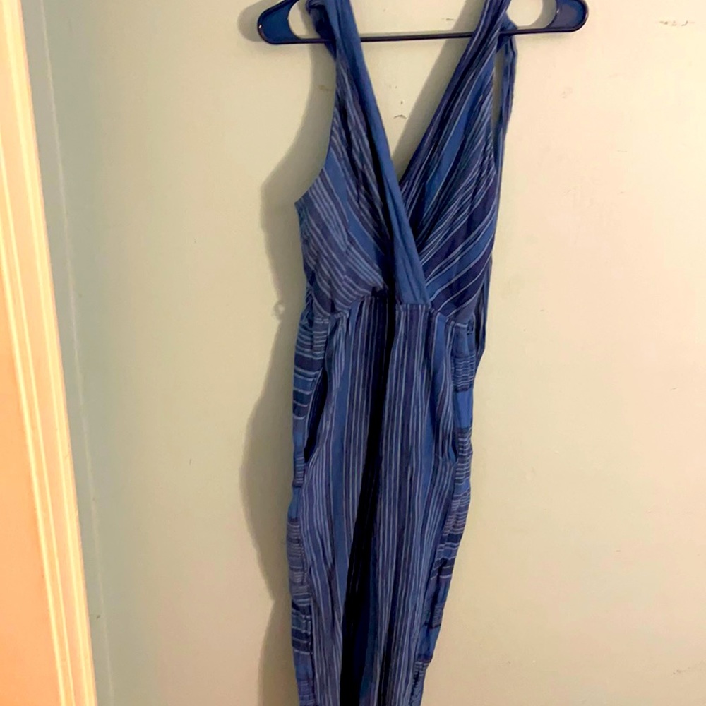 Blue jumper with pockets !!